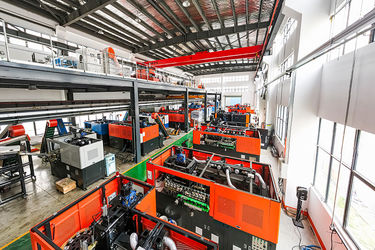 Zhangjiagang Eceng Machinery Co., Ltd. linea di produzione in fabbrica