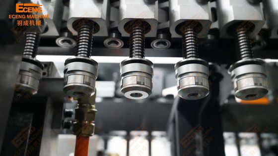 Macchina per soffiare bottiglie d'acqua a 6 cavità Alta velocità 9000 ~ 12000BPH