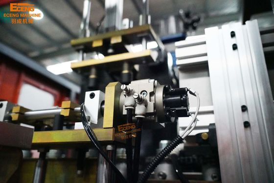 Macchina lineare 100mm trifase 2L dello stampaggio mediante soffiatura della bottiglia dell'animale domestico completamente automatico