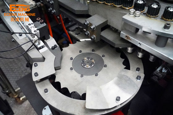 K6 Macchina a soffiatura di bottiglie completamente automatica 12000BPH elettrica per la produzione di bottiglie d'acqua
