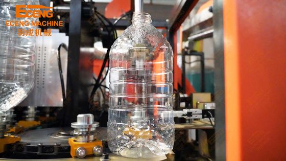 Cavità di salto della macchina Q5L1 1 della bottiglia di olio di allungamento di 900BPH 5L