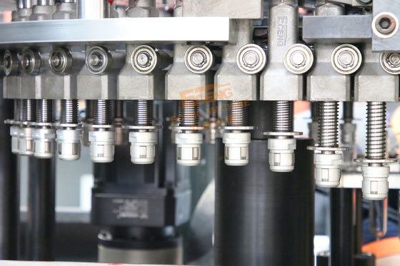 Prezzo della macchina per la fabbricazione di bottiglie di plastica a cavità completamente automatica