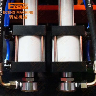 Macchina automatica 50HZ 3PHASE dello stampaggio mediante soffiatura della bottiglia dell'animale domestico dei semi da 700 chilogrammi 5000 ml