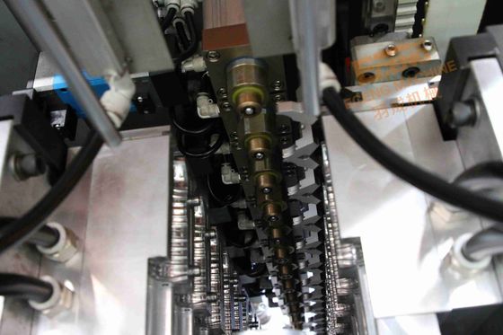 12 cavità Stretch Blow Molding Machine completamente automatica 26000 BPH