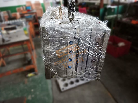 iso dello SGS del CE dello stampaggio mediante soffiatura dell'ANIMALE DOMESTICO della cavità della muffa 8 del semilavorato dell'ANIMALE DOMESTICO 500ml