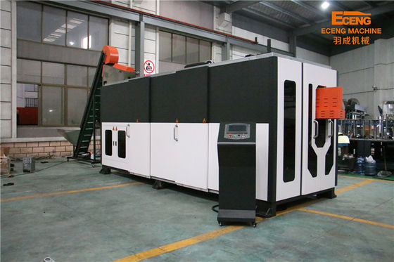 Macchina automatica 5.5*1.8*1.9m dello stampaggio mediante soffiatura della bottiglia di acqua minerale da 2 litri