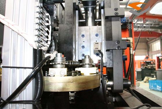 Macchina di salto 220V 50HZ della bottiglia dell'ANIMALE DOMESTICO del semilavorato dell'uscita 6000BPH