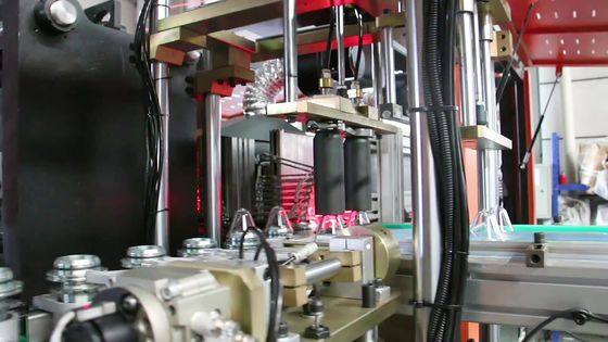 Stampaggio mediante soffiatura di salto di allungamento della macchina 3000BPH Eceng J2 della bottiglia completamente automatica dell'ANIMALE DOMESTICO