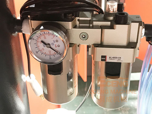 Macchina di salto 200ml 500ml della bottiglia automatica dei semi 16KW processo di soffiatura in forma da 1 litro
